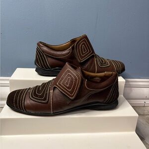 Elegant Brown Leather Loafers
